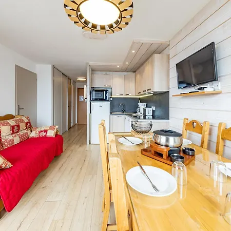 Moderne 6 Pers Avec Balcon, Proche Pistes Et Commerces - Fr-1-807-76