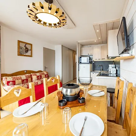 7 Pers A 2 Pas Des Pistes, Balcon Sud, Confort, Stationnement Proche - Fr-1-807-76 * Saint-François-Longchamp